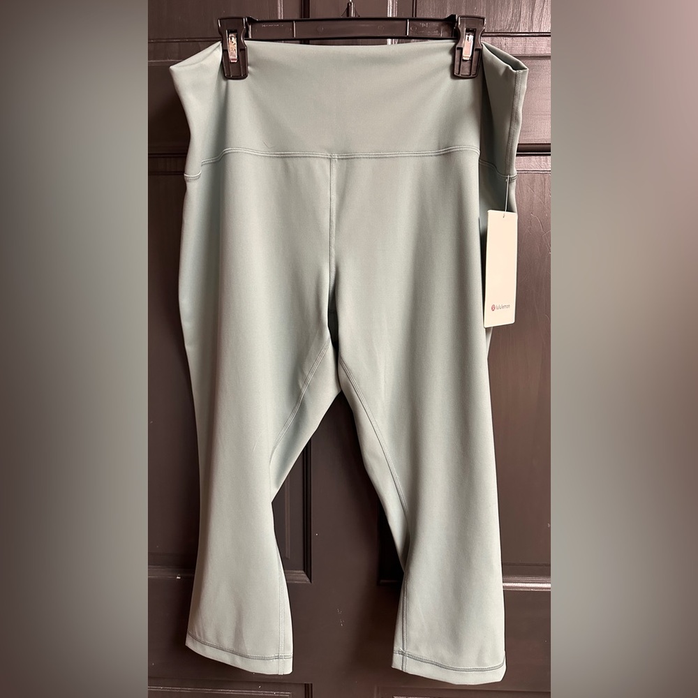 Lululemon NWT Wunder Train HR Crop 21” Green Leggings Women’s Plus Size 20